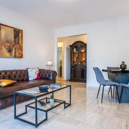 1-br Parking Close To The Croisette *