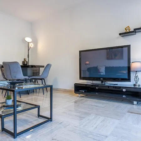 1-br Parking Close To The Croisette * Cannes